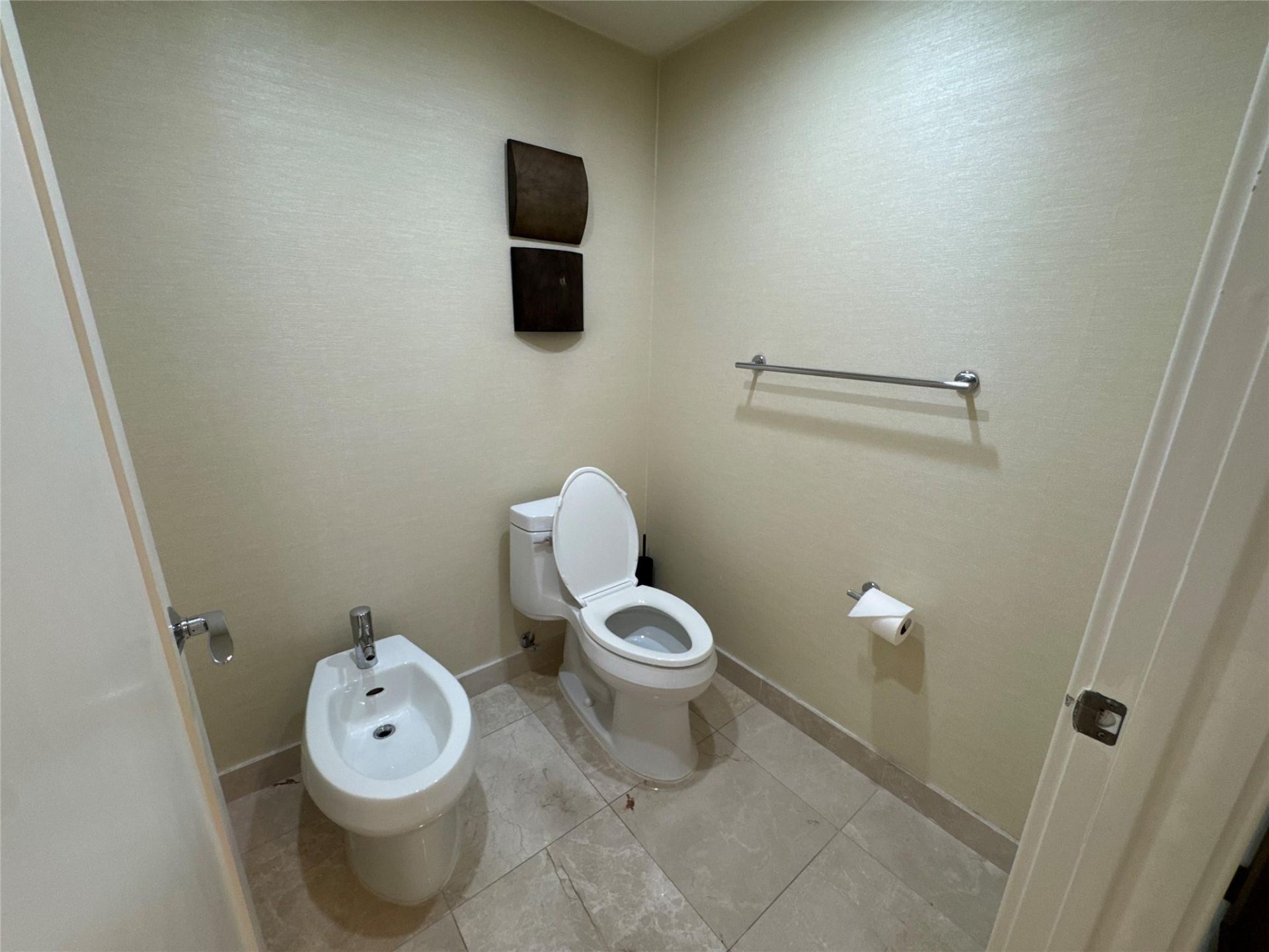 9400 W Bay Harbor Drive, Unit 202, Bay Harbor Islands, FL 33154 Photo