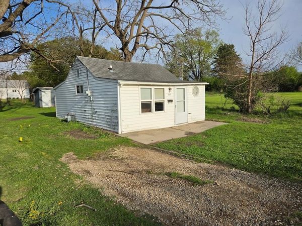 1913 Osborne Avenue, Janesville, WI 53546