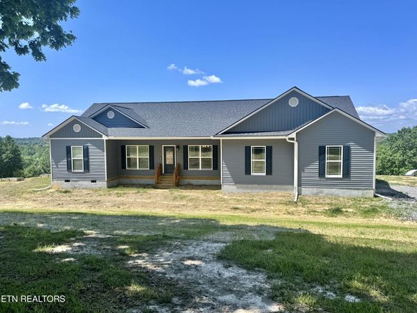 610 Summer City Firetower Rd, Pikeville, TN 37367