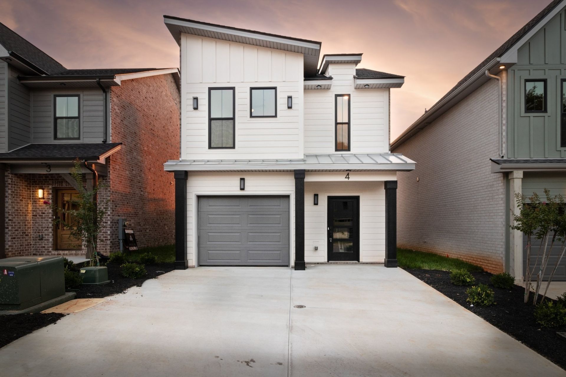 4 Dutch Dr, Clarksville, TN 37043 Main Photo