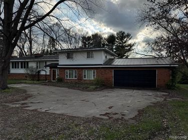 226 S Burkhart Road, Marion Twp, MI 48843