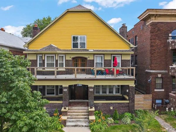524 E Kirby Street, Wayne, MI 48220