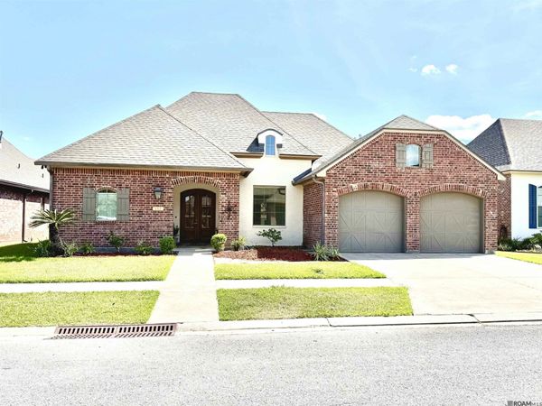 111 Spring View, Youngsville, LA 70592