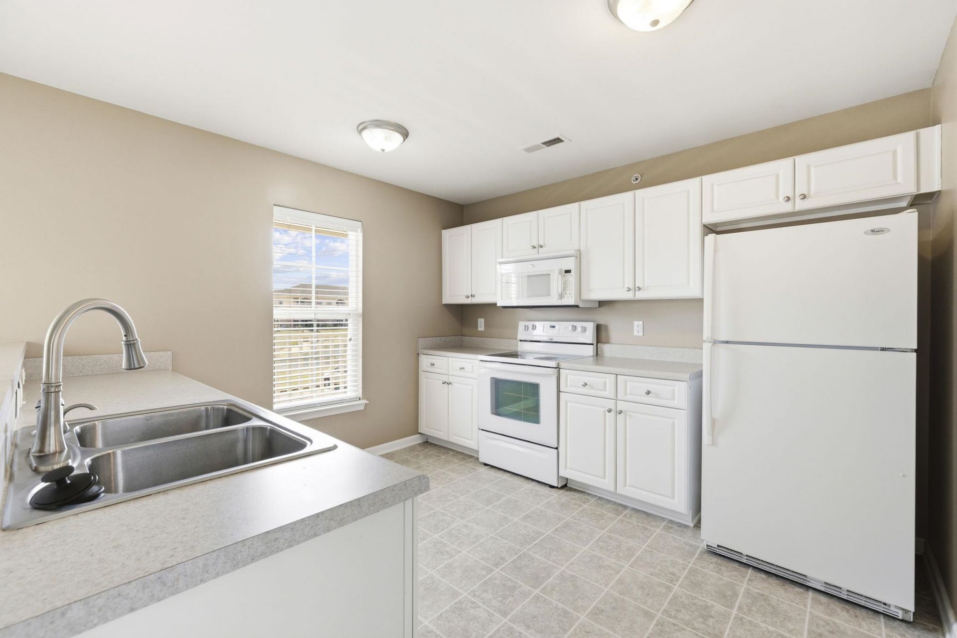 113 Butkus Dr.  Photo 8