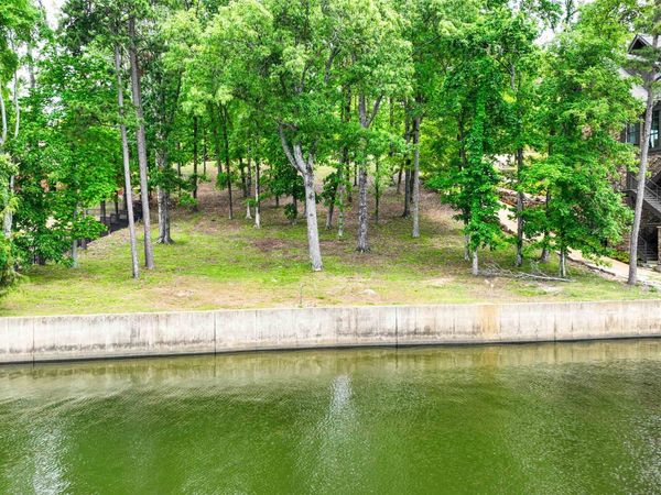 240 BREATHTAKING LOOP, Savannah, TN 38372