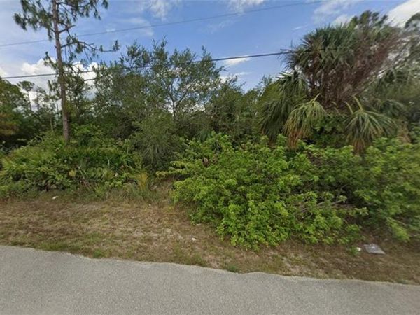 2410 Carlton AVE N, LEHIGH ACRES, FL 33971