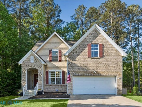 5988 Erin Leigh Drive , Gloucester, VA 23061