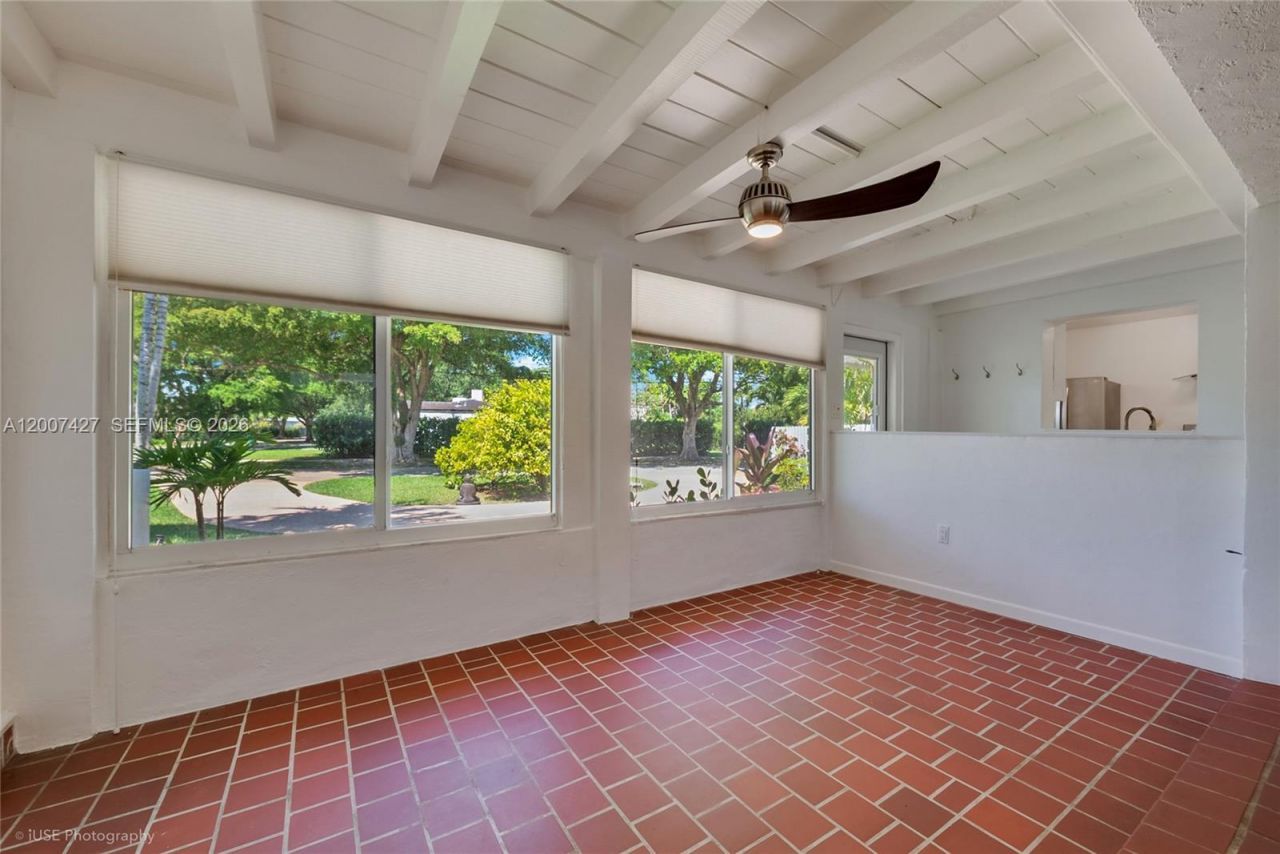 5889 Devonshire Blvd, Miami, FL 33155 Photo