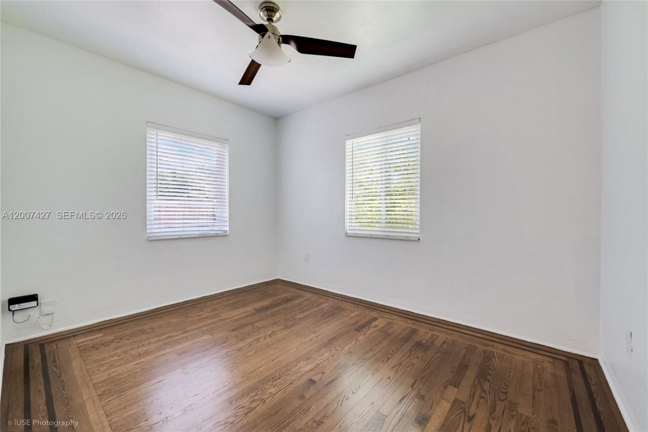5889 Devonshire Blvd, Miami, FL 33155 Photo