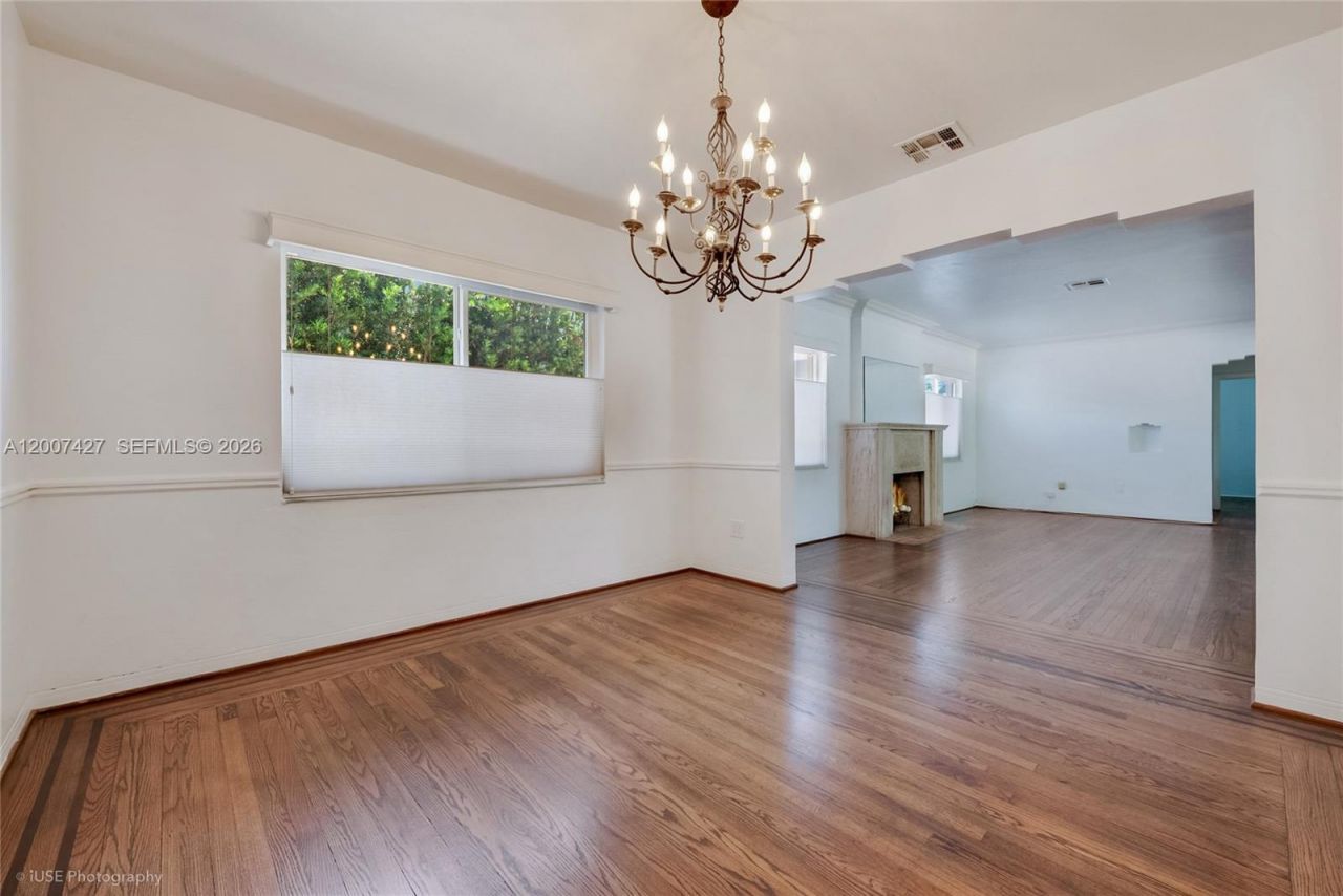 5889 Devonshire Blvd, Miami, FL 33155 Photo