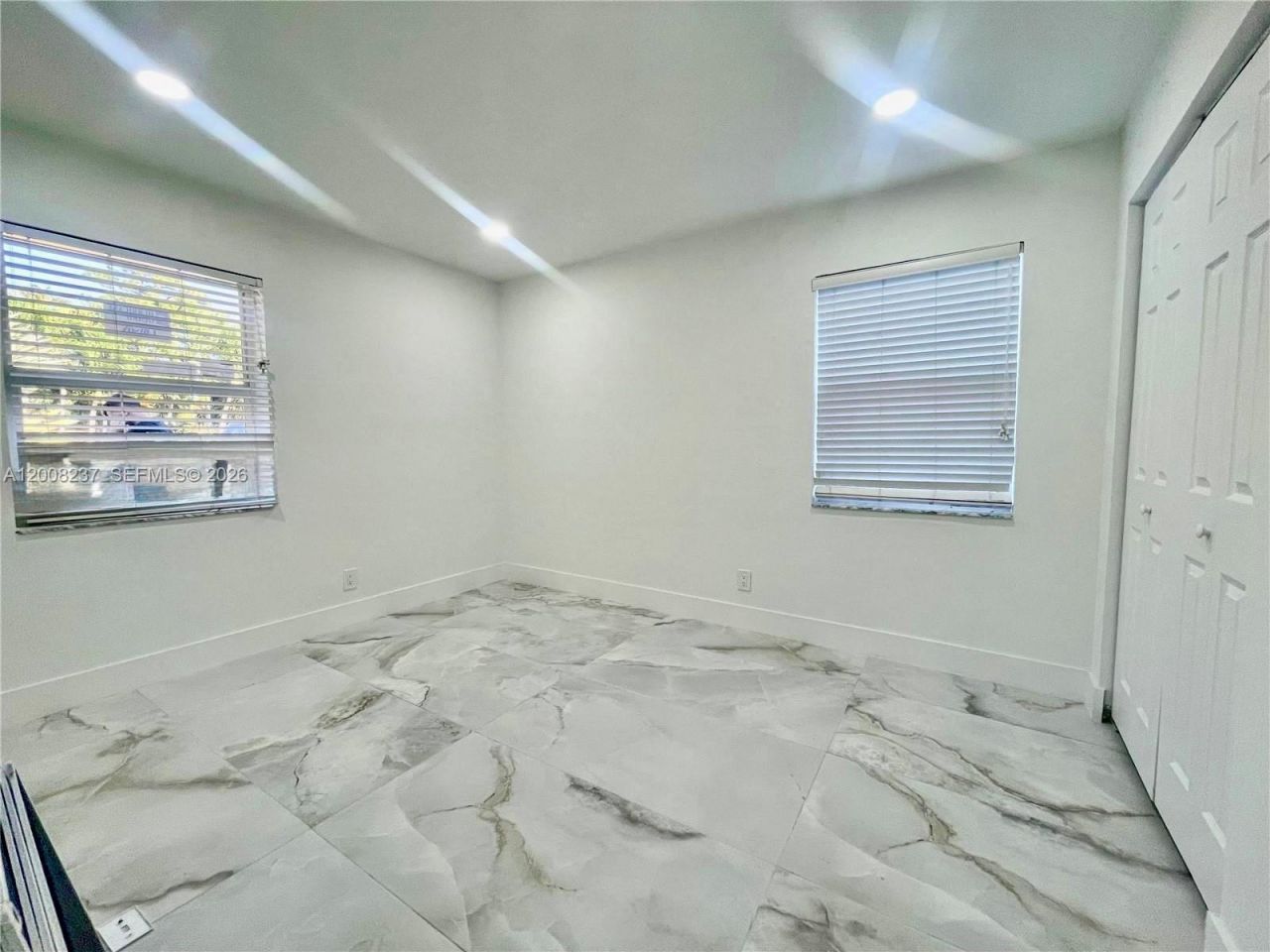 1649 NE 8th Ave , Fort Lauderdale, FL 33305 Photo