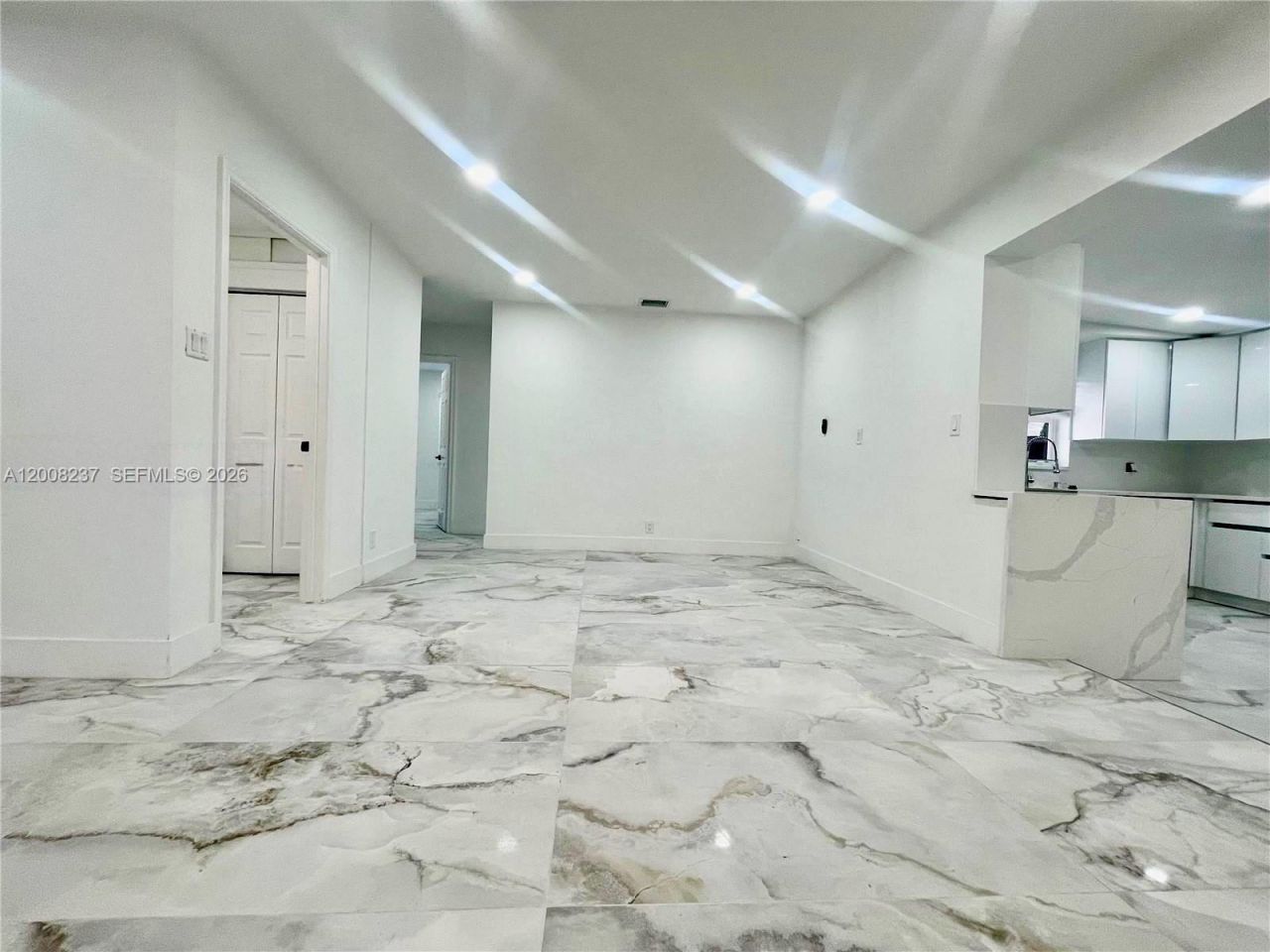 1649 NE 8th Ave , Fort Lauderdale, FL 33305 Photo