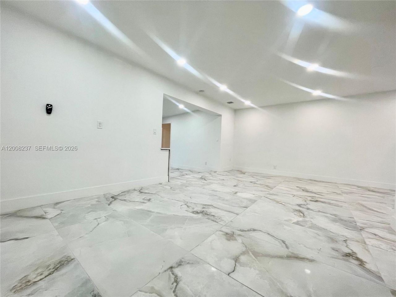 1649 NE 8th Ave , Fort Lauderdale, FL 33305 Photo