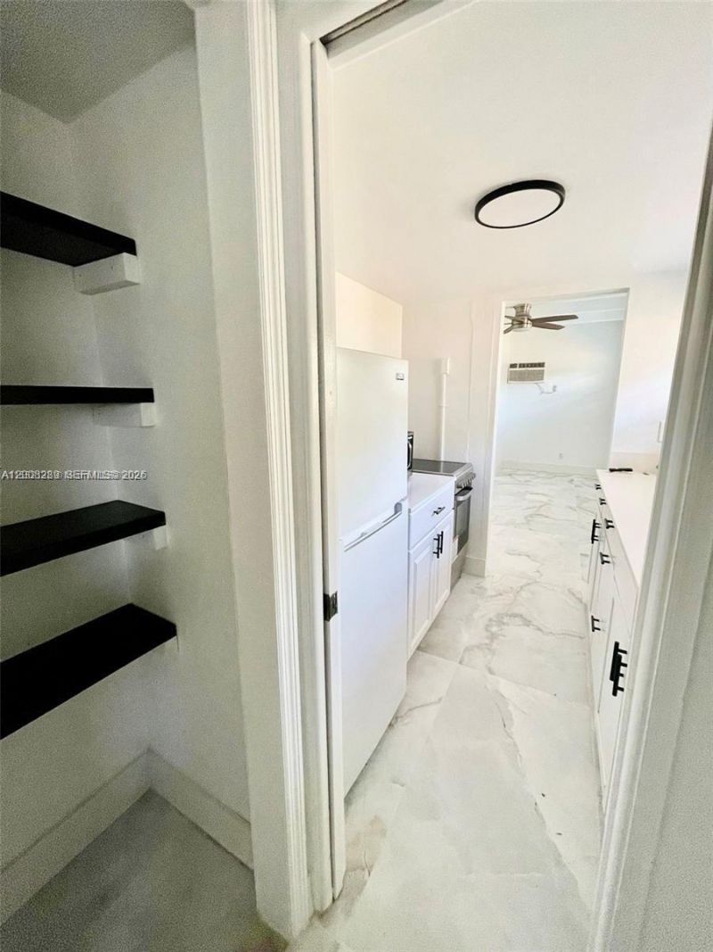 1649 NE 8th Ave, Unit 1, Fort Lauderdale, FL 33305 Photo