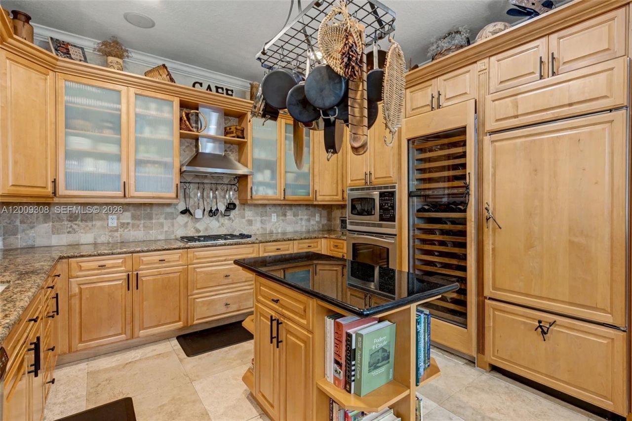 417 Hendricks Isle, Fort Lauderdale, FL 33301 Photo