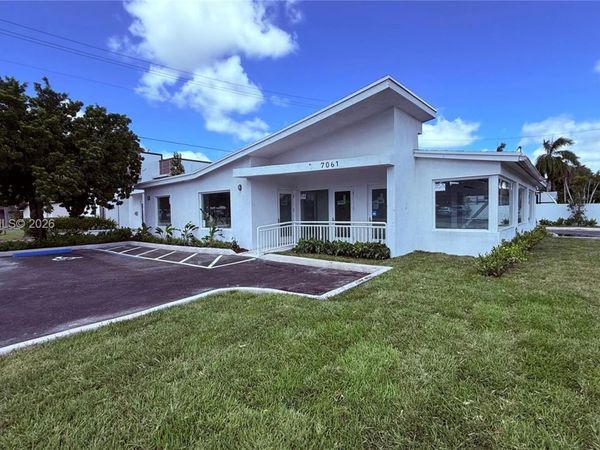 7061 Taft St , Hollywood, FL 33024
