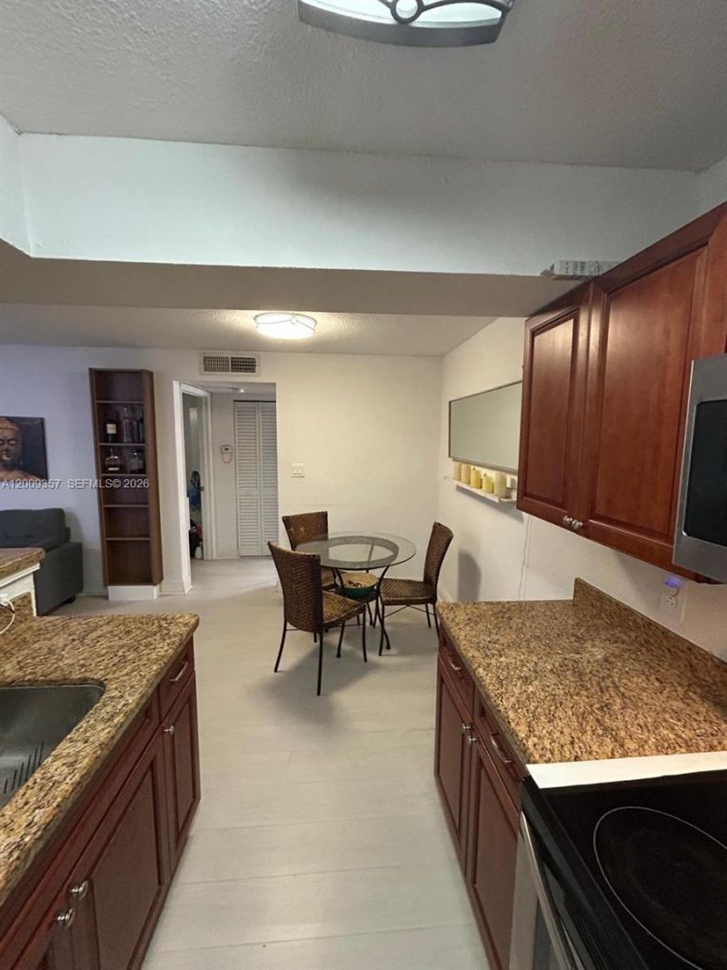 15551 SW 104th Ter , Unit 814, Miami, FL 33196 Photo