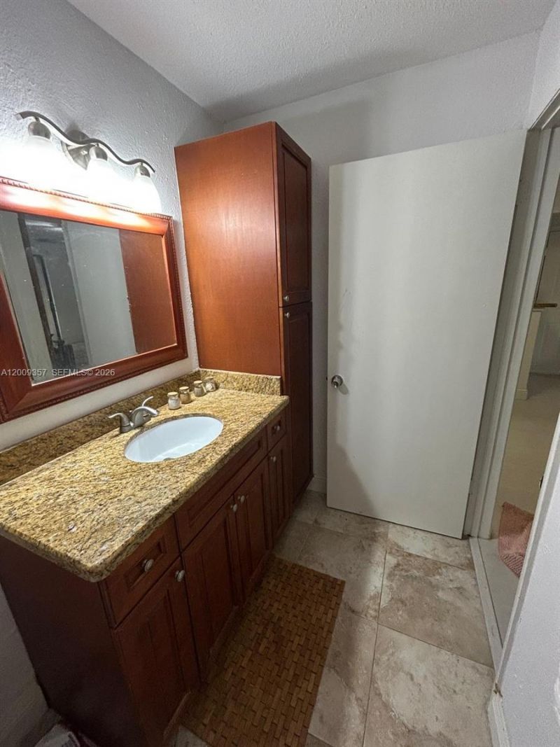 15551 SW 104th Ter , Unit 814, Miami, FL 33196 Photo