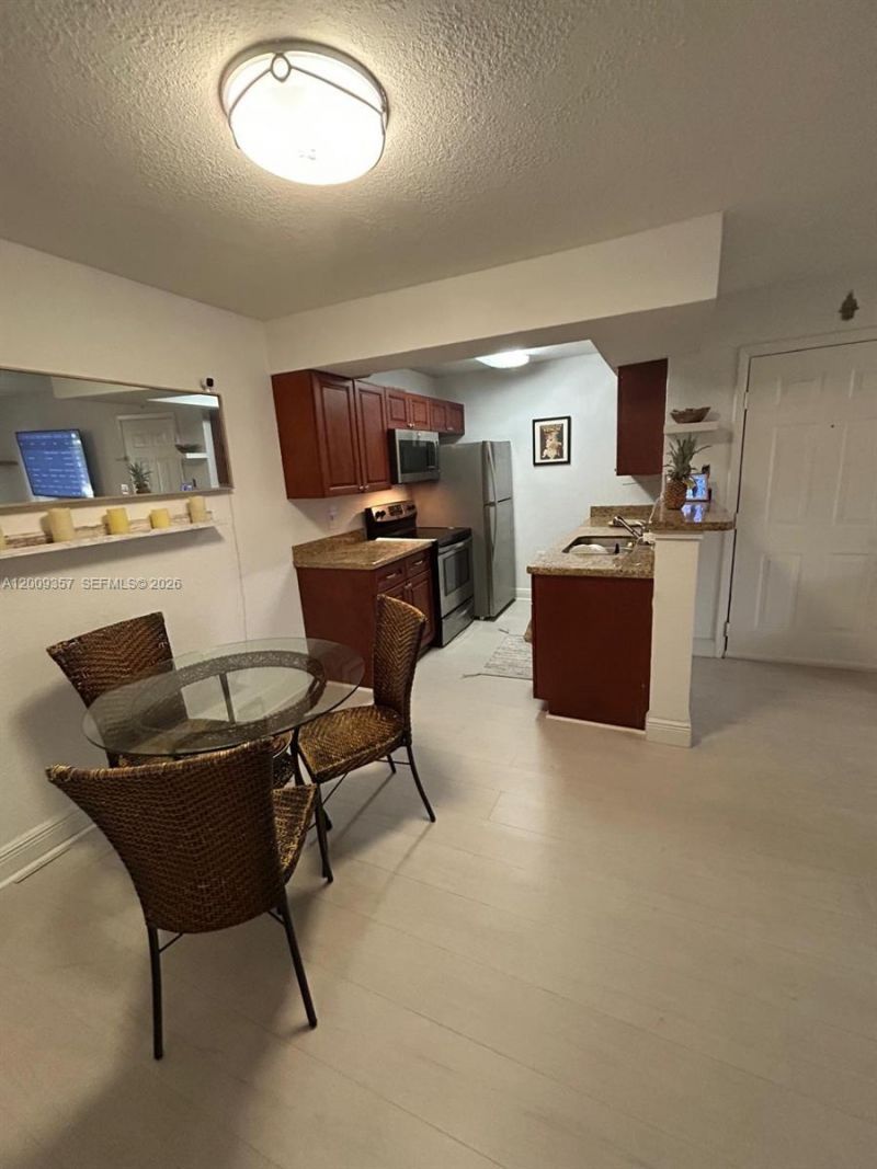 15551 SW 104th Ter , Unit 814, Miami, FL 33196 Photo