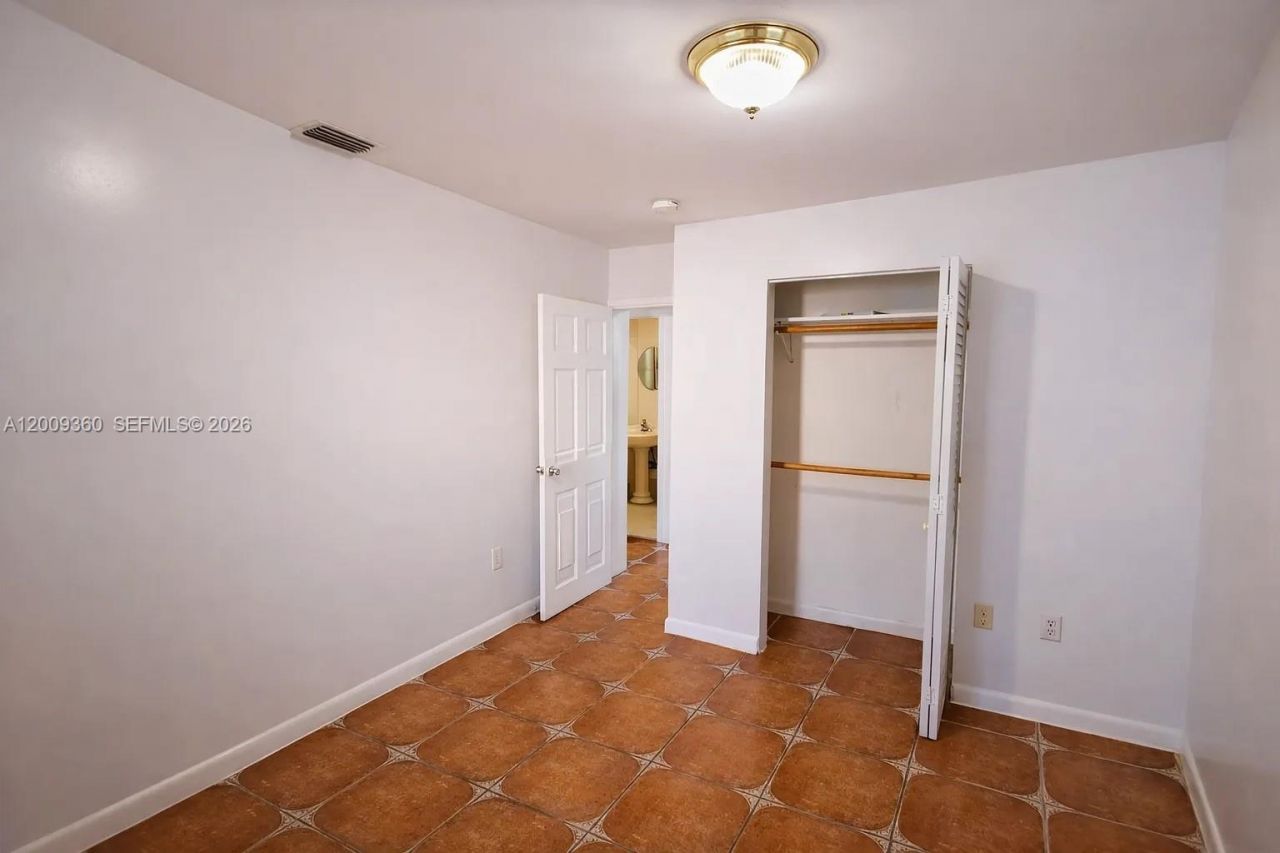 2544 SW 20th St, Unit 2544, Miami, FL 33145 Photo