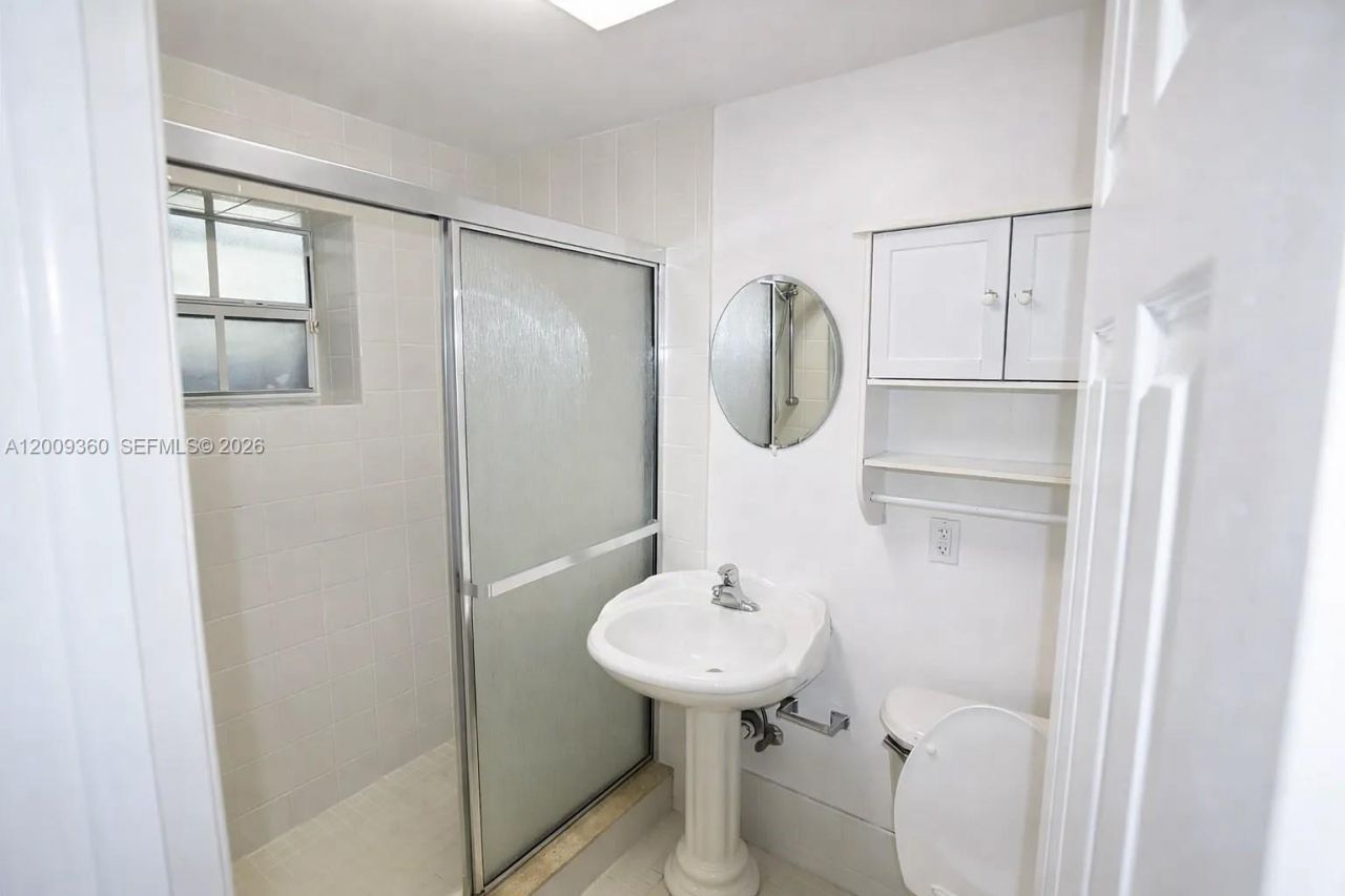2544 SW 20th St, Unit 2544, Miami, FL 33145 Photo