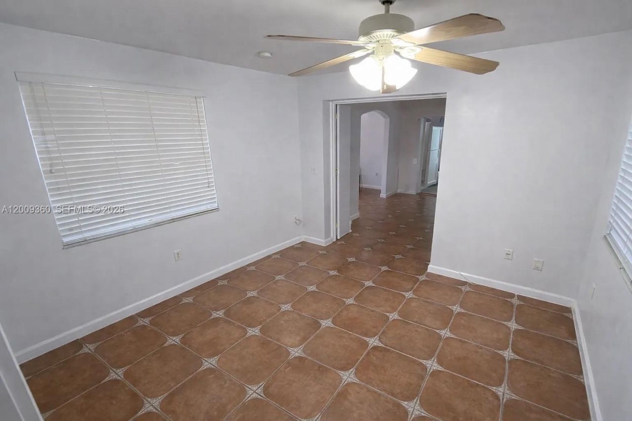 2544 SW 20th St, Unit 2544, Miami, FL 33145 Photo