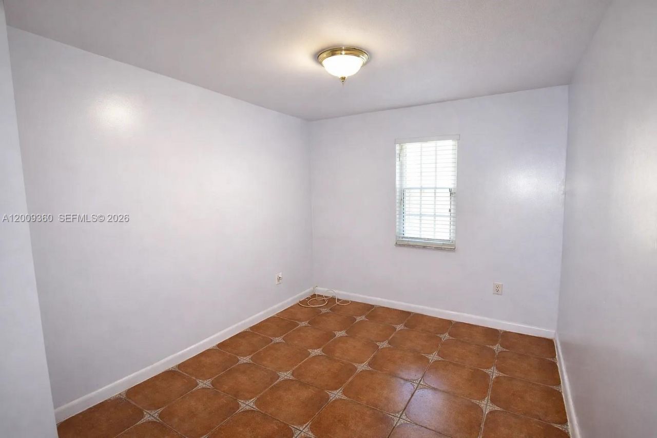 2544 SW 20th St, Unit 2544, Miami, FL 33145 Photo