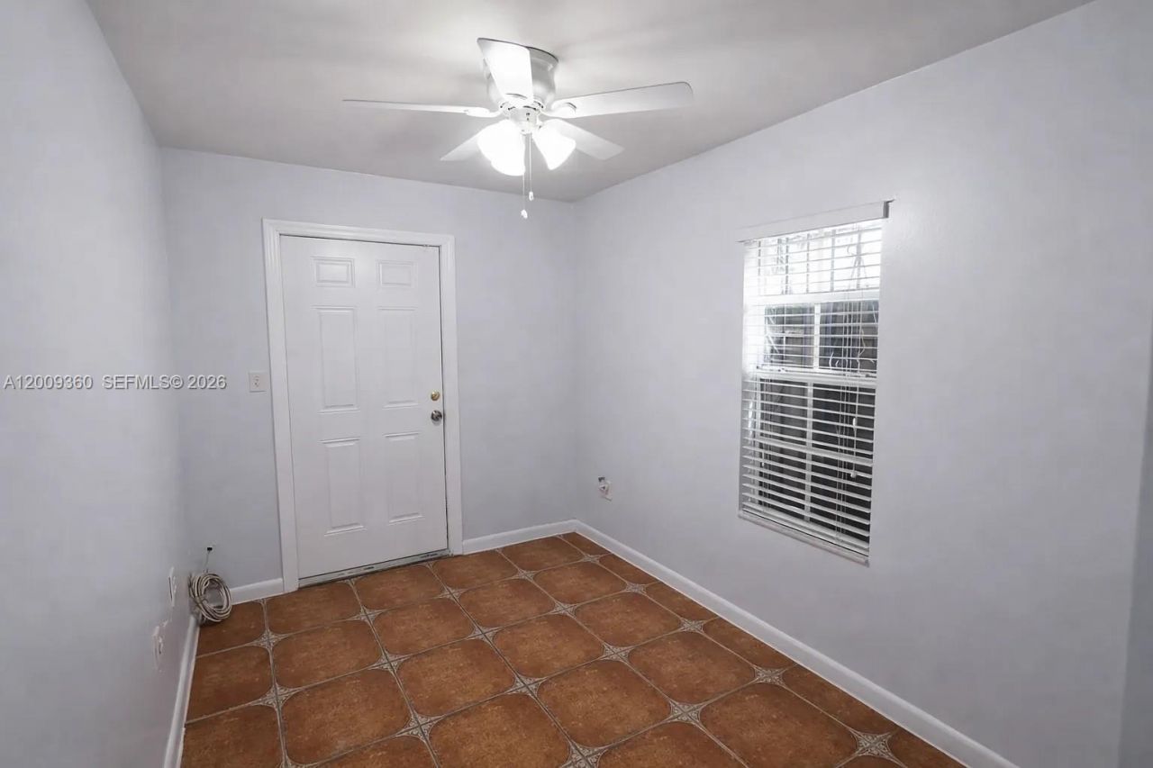 2544 SW 20th St, Unit 2544, Miami, FL 33145 Photo