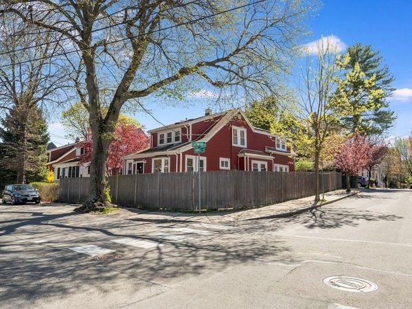 1 Chetwynd Road, Cambridge, MA 02140