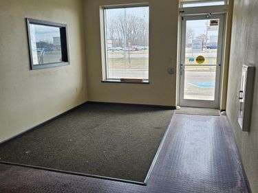 2401 & 2424 1st Street S, Willmar, MN 56201