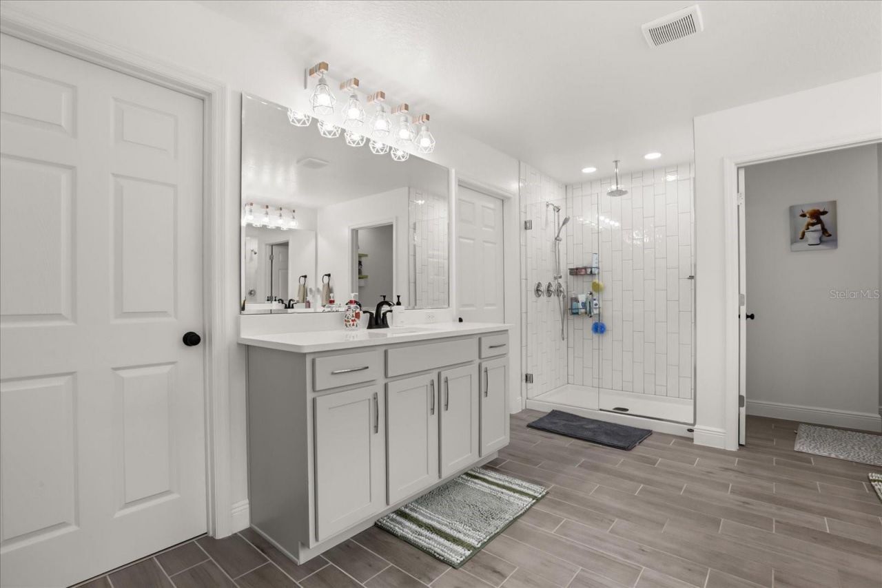 5867 Sierra Crown Street, Mount Dora, FL 32757 Photo