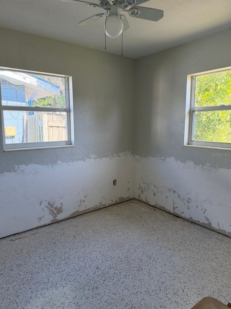 430 42nd Avenue Ne, Saint Petersburg, FL 33703 Photo