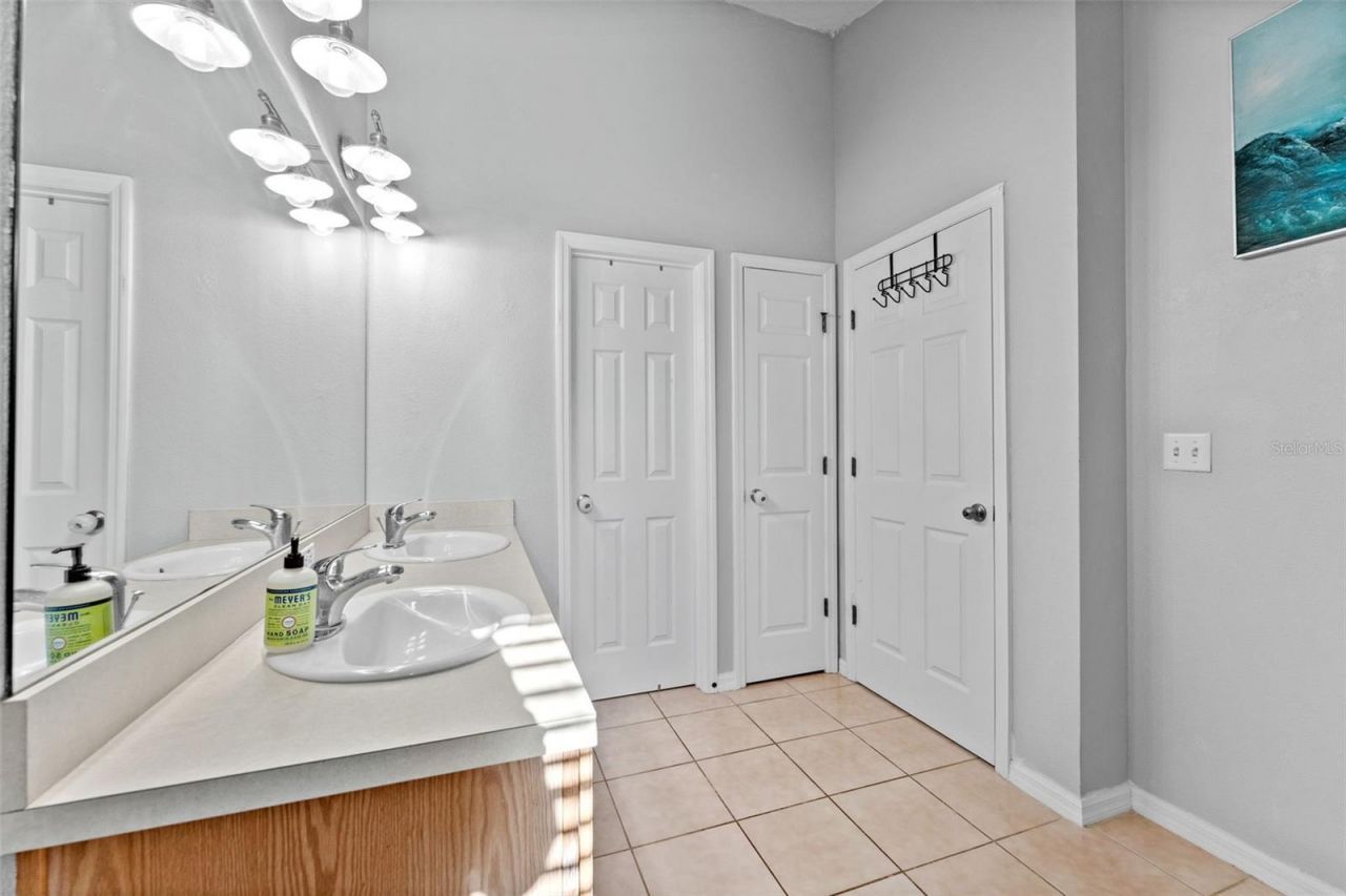 5107 6th Way N, Saint Petersburg, FL 33703 Photo