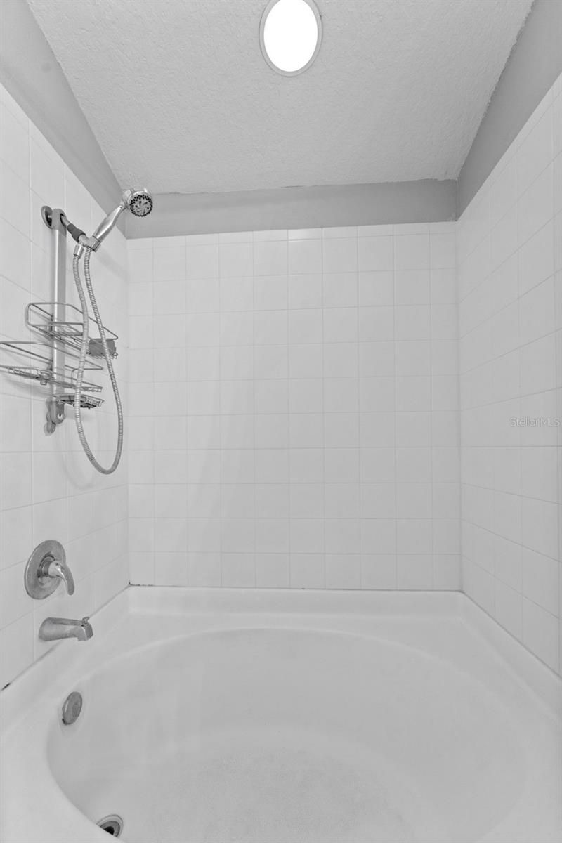 5107 6th Way N, Saint Petersburg, FL 33703 Photo