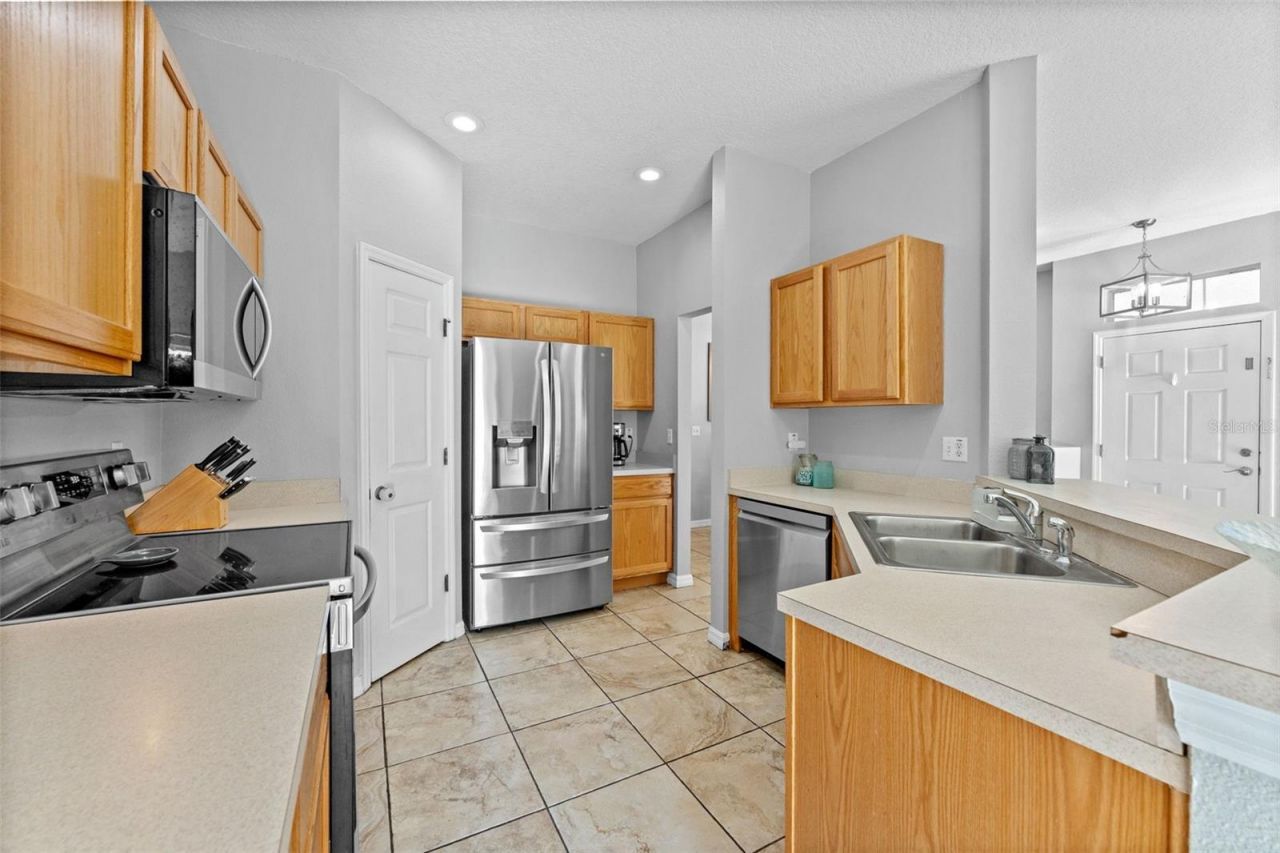 5107 6th Way N, Saint Petersburg, FL 33703 Photo