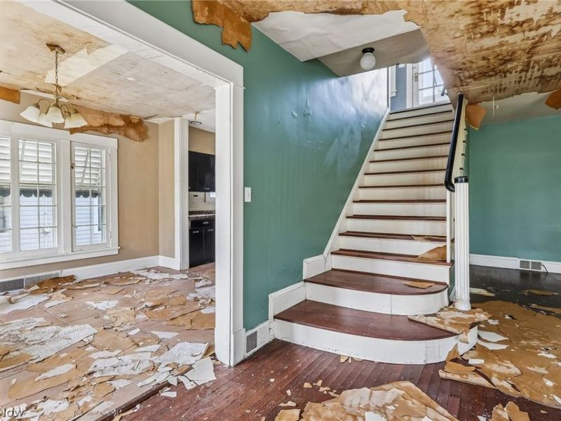 6821 Fleet Avenue, Cleveland, OH 44105 Photo 28