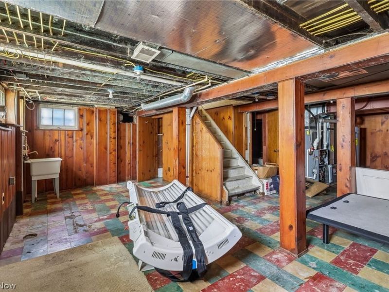 6821 Fleet Avenue, Cleveland, OH 44105 Photo 39