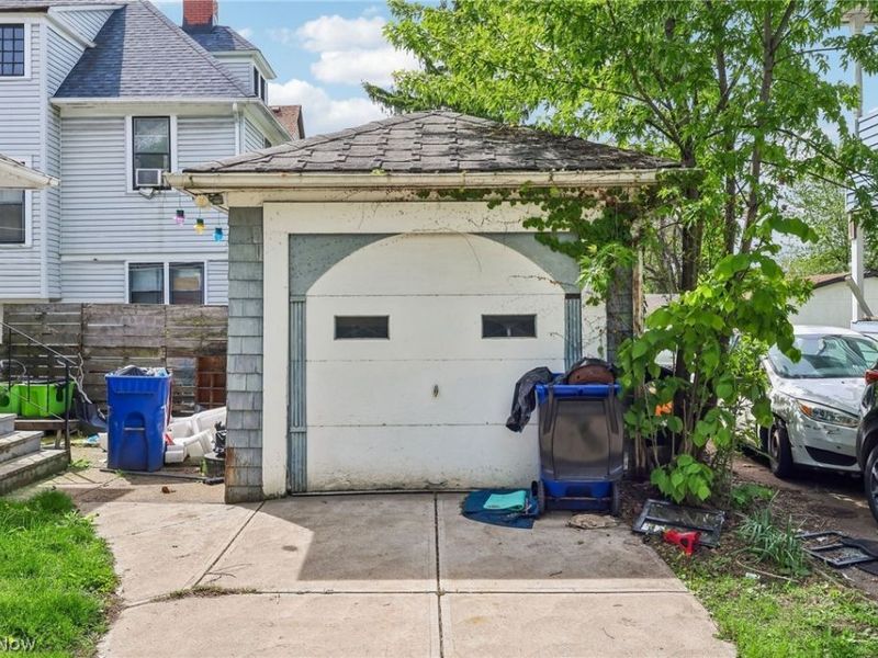 6821 Fleet Avenue, Cleveland, OH 44105 Photo 8