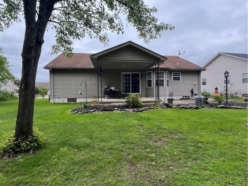 1501 Birch Run Drive NE, Warren, OH 44483 Photo 2