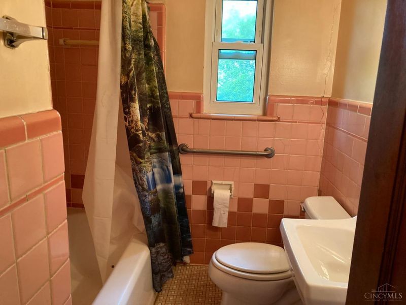 2647 Foran Drive, Cincinnati, OH 45238 Photo 6