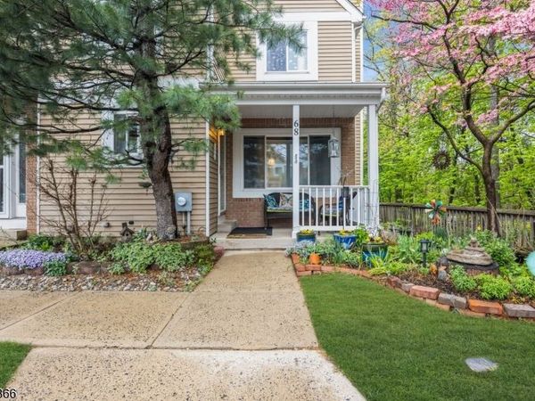 68 Hampton Ct, Hillsborough, NJ 08844