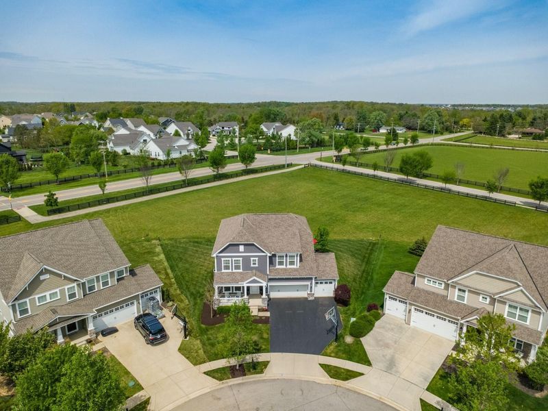 7210 Beachwood Way, Plain City, OH 43064 Photo 2