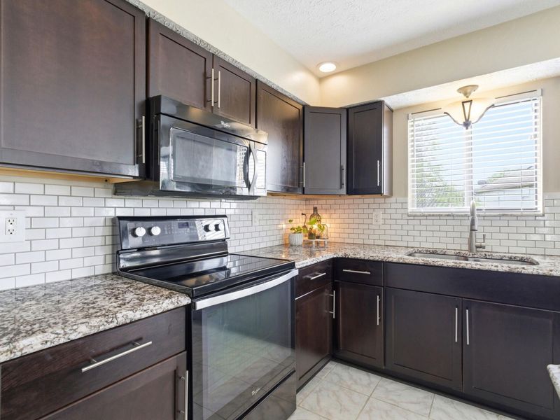 3139 Ambarwent Road, Reynoldsburg, OH 43068 Photo 9