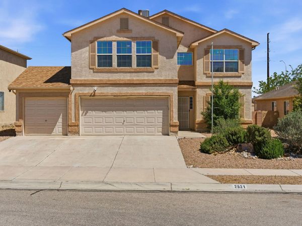 2521 Clear Sky Street SW, Los Lunas, NM 87031