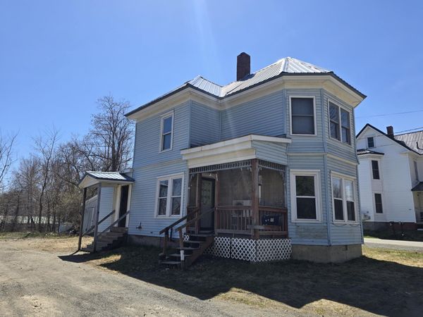 10 Cherry Street, Dover-Foxcroft, ME 04426