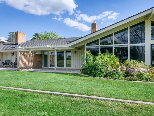 7560 N Charles Avenue, Unit C, Fresno, CA 93711