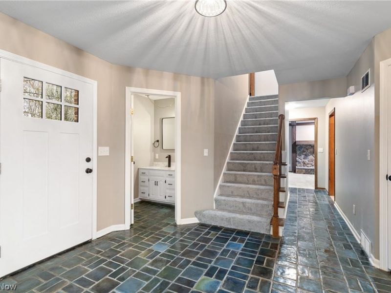 9466 Beryl Street NW, Massillon, OH 44646 Photo 13