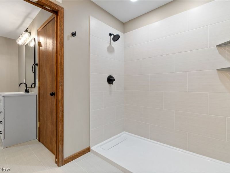 9466 Beryl Street NW, Massillon, OH 44646 Photo 18