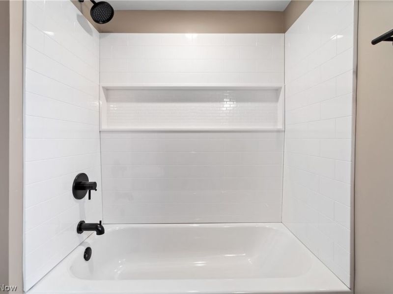 9466 Beryl Street NW, Massillon, OH 44646 Photo 25