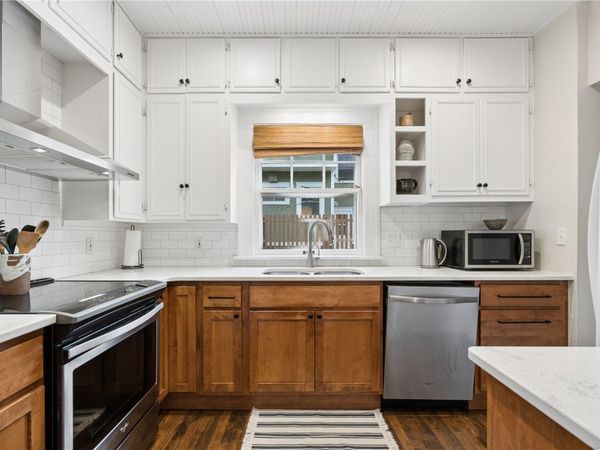 2226 5th Avenue SE, Cedar Rapids, IA 52403